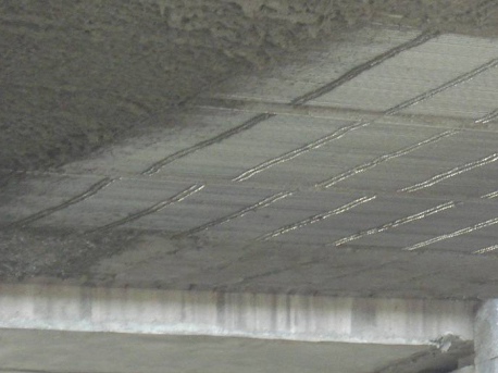 钢丝绳网-聚合物改性水泥砂浆面层加固法 (2)